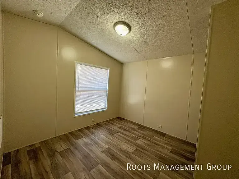 1909 S Anna St #34 — Photo 15