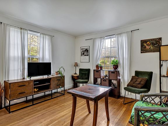 3rd image of 2400 Pafford Dr Unit B
