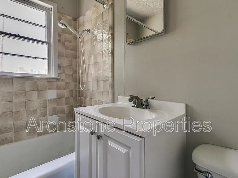 2305 Mustang St — Photo 20