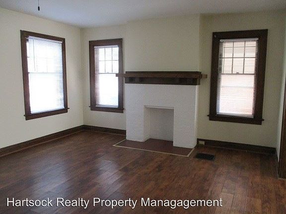 3rd image of 236 S Kenilworth Ave APT 2