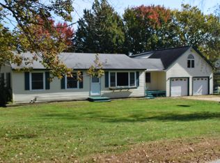 12 Virgin St, Canton, ME 04221