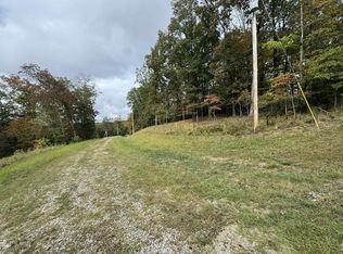 288 Walnut Dr, Logan, OH 43138