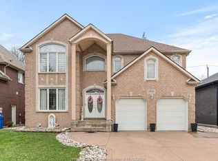3783 Inglewood Ave, Windsor, ON N9E4P4