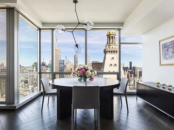 5th image of 23 E 22nd St #57A
