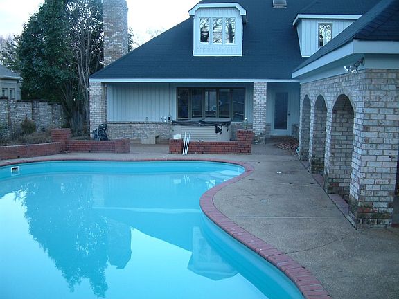 4th image of 1851 Hidden Oaks Dr
