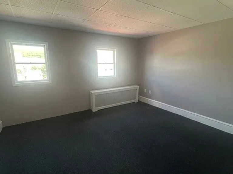 126 E High St — Photo 16