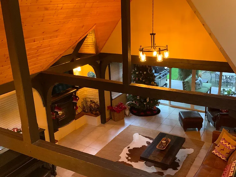 Upper walkway views.