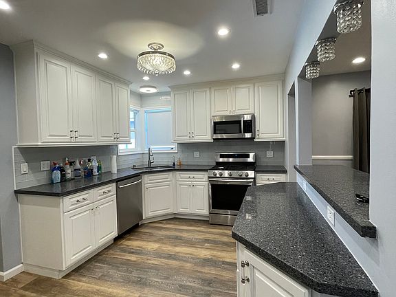 3rd image of 3402 Artesia Blvd