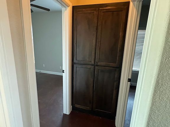 5th image of 211 Walker Ln