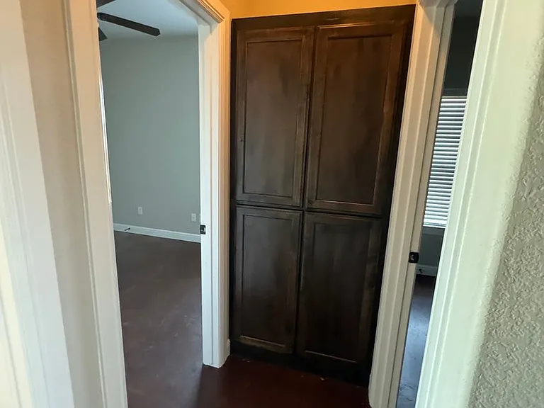 211 Walker Ln — Photo 6