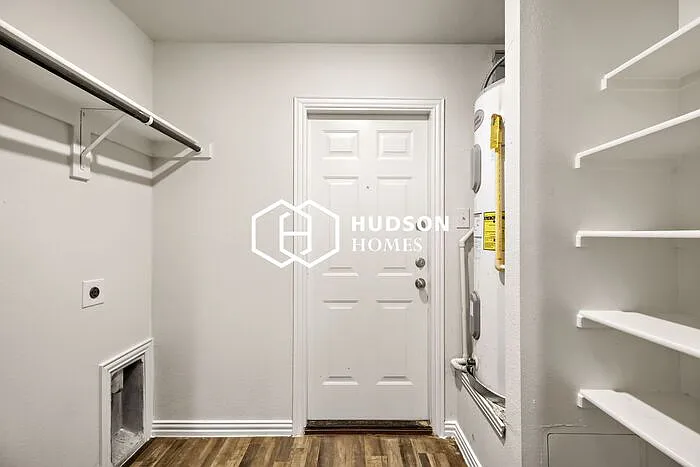 3639 Pine St — Photo 11