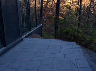 1516 Wolf Trail Rd, Ballwin, MO 63021