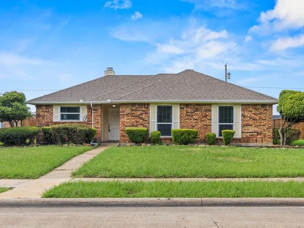 2217 Rockbluff Dr, Rowlett, TX 75088