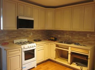 320 Roebling St #2, Brooklyn, NY 11211