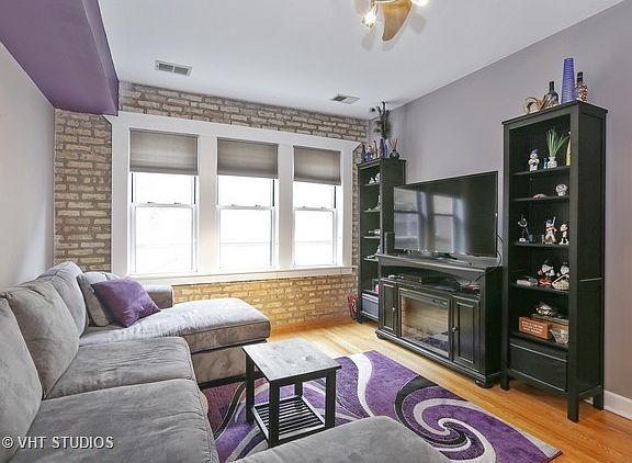 4th image of 4512 N Ashland Ave APT 1E