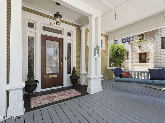 3rd image of 2772 RIVERSIDE Avenue
