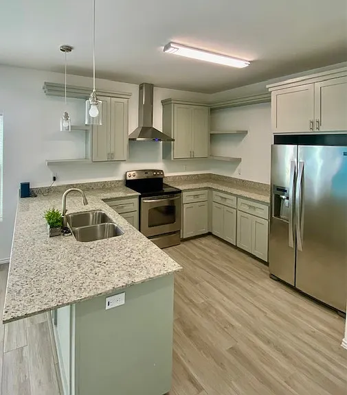 3533 E Moreland Dr — Photo 3