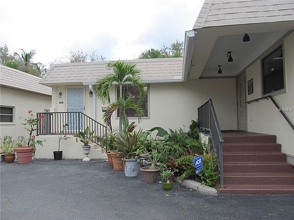 4th image of 202 Whispering Sands Dr #202