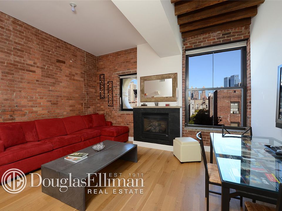 1st image of 406-408 W 45th St #5A