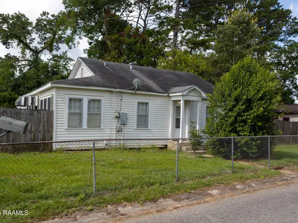 615 W Bertheaud Ave, Opelousas, LA 70570