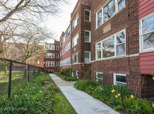 1211 W Jarvis Ave #3, Chicago, IL 60626