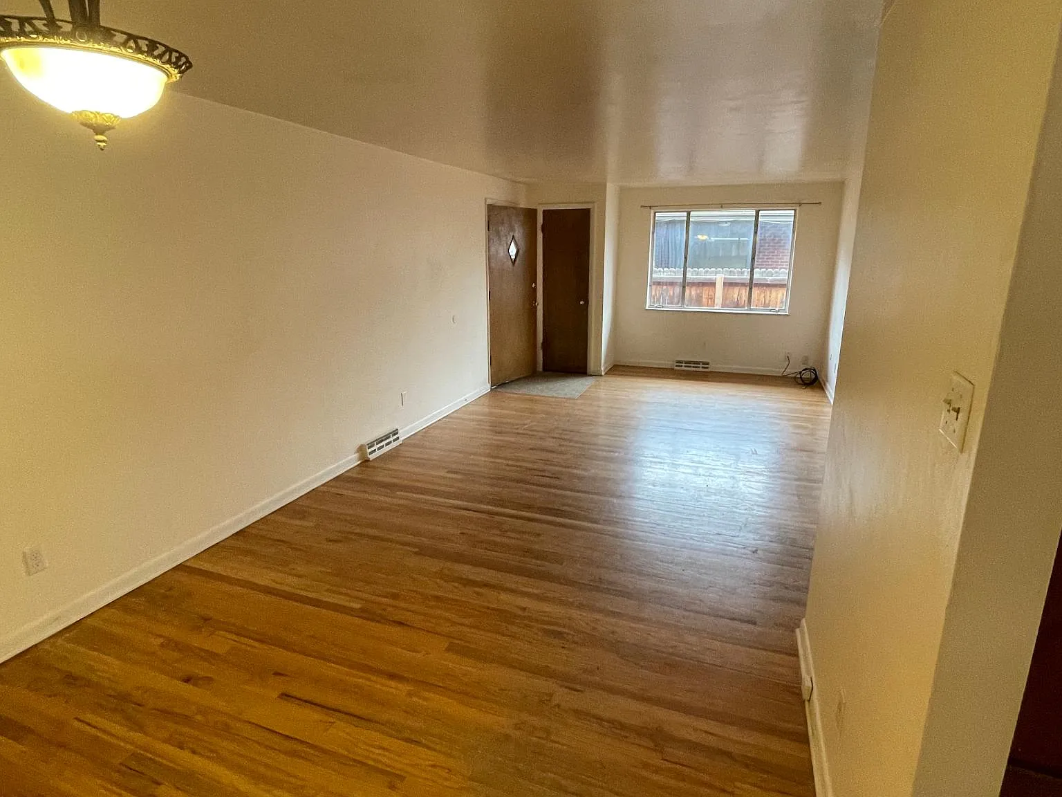1136 Krameria St — Photo 3