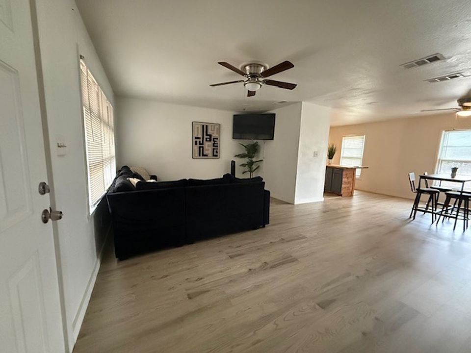 1st image of 841 S San Jose Dr