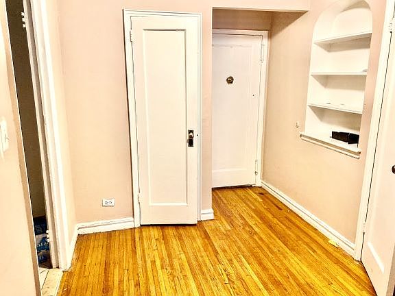 5th image of 4135 45th St APT 1D