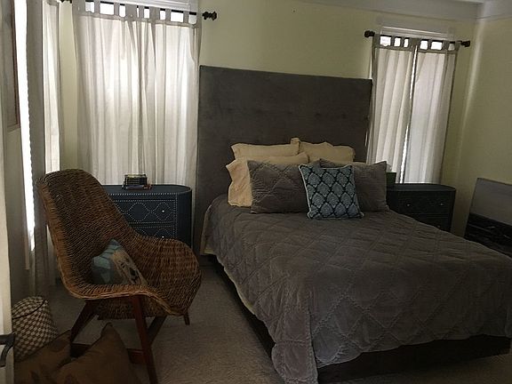 2nd image of 116 Shady Brook Cir Unit 200