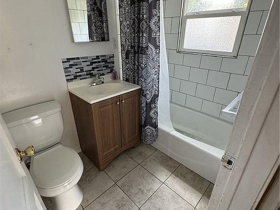 4th image of 6548 Specht Ave