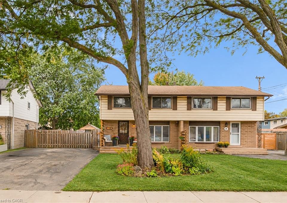 1st image of 10 Goldfinch Rd
