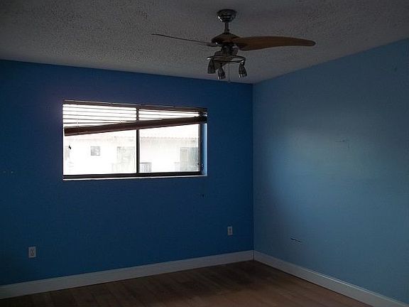 4th image of 5480 W 21st Ct APT 402