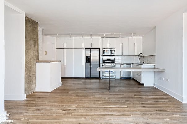 1st image of 222 W 14th St APT 8F