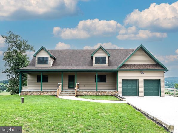 42 Pine Grove Ln