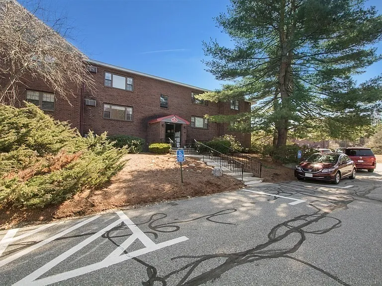 32 Spencer Rd #26M — Photo 12