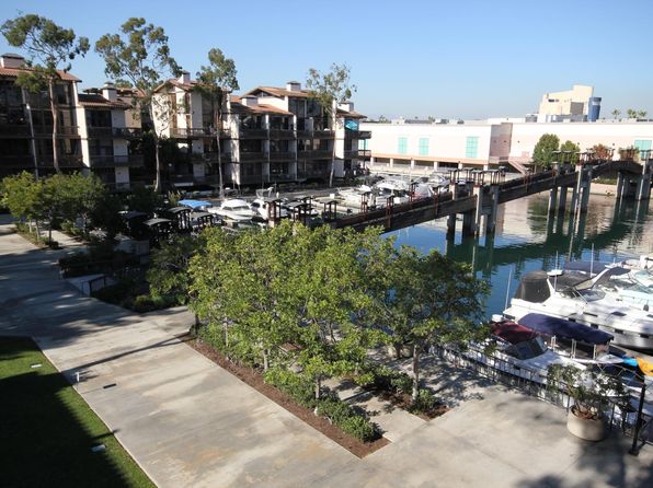 8311 Marina Pacifica Dr N
