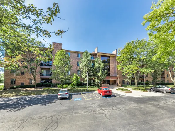 7525 Nantucket Dr APT 210, Darien, IL 60561
