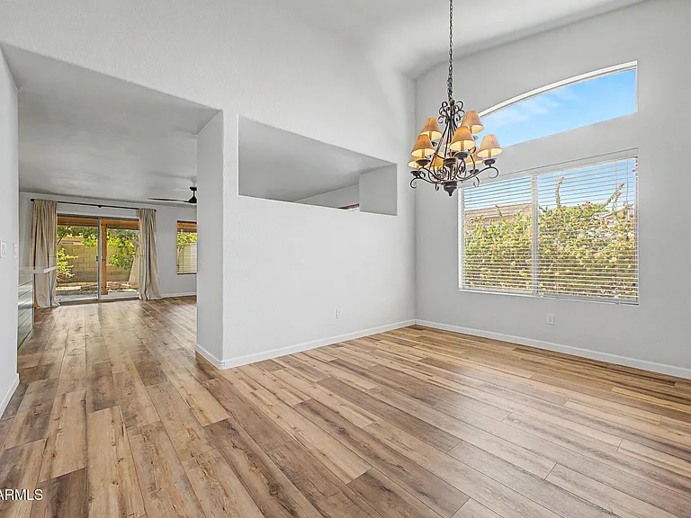 16148 N 157th Dr — Photo 11