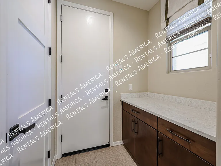 17268 W Straight Arrow Ln — Photo 18