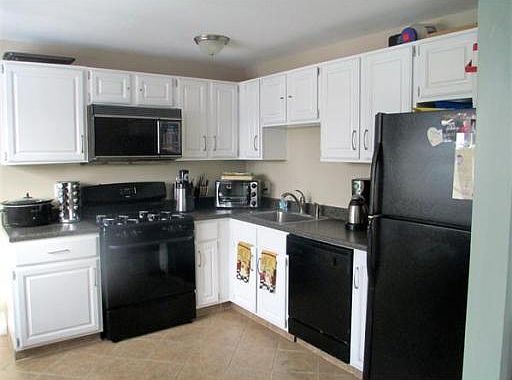 1st image of 38 Edgelawn Ave APT 12