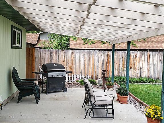 5th image of 575 5th Avenue West N