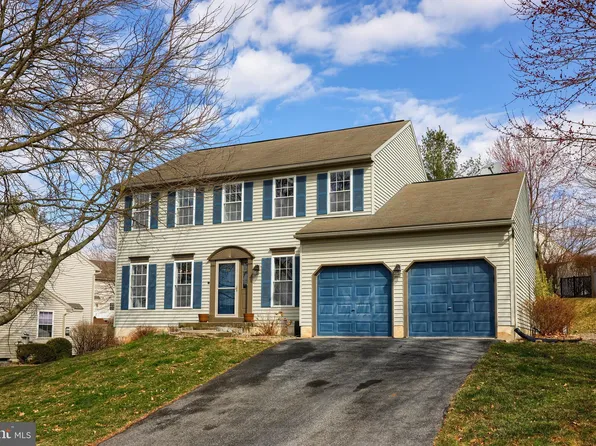 207 Willow Dr, Denver, PA 17517