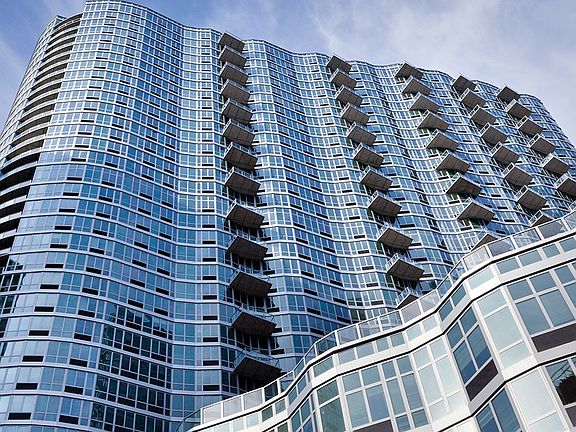 5th image of 4545 Center Blvd APT 1609