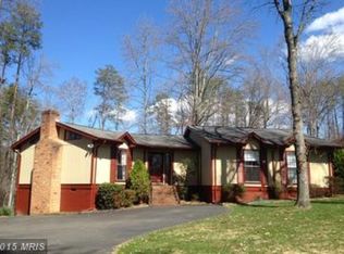 306 Happy Creek Rd, Locust Grove, VA 22508