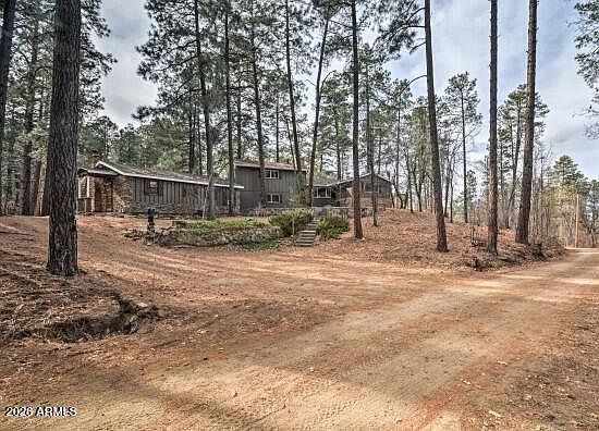 3rd image of 1513 E Oriole Place