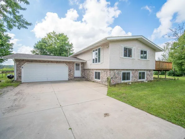 W1242 County Road S, Kewaskum, WI 53040