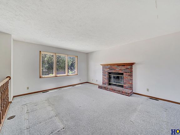 5th image of 500 W Chadderton Dr