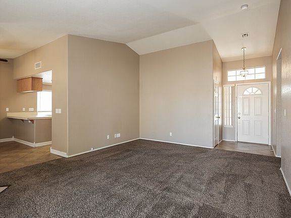 4th image of 4708 Wild Oak Way