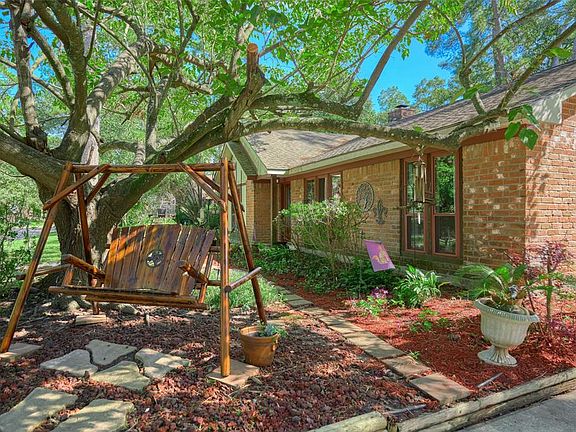 4th image of 2218 Oak Shores Dr