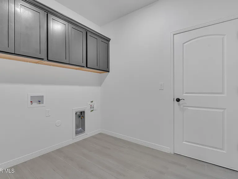 14936 Hill Ridge Ct — Photo 23